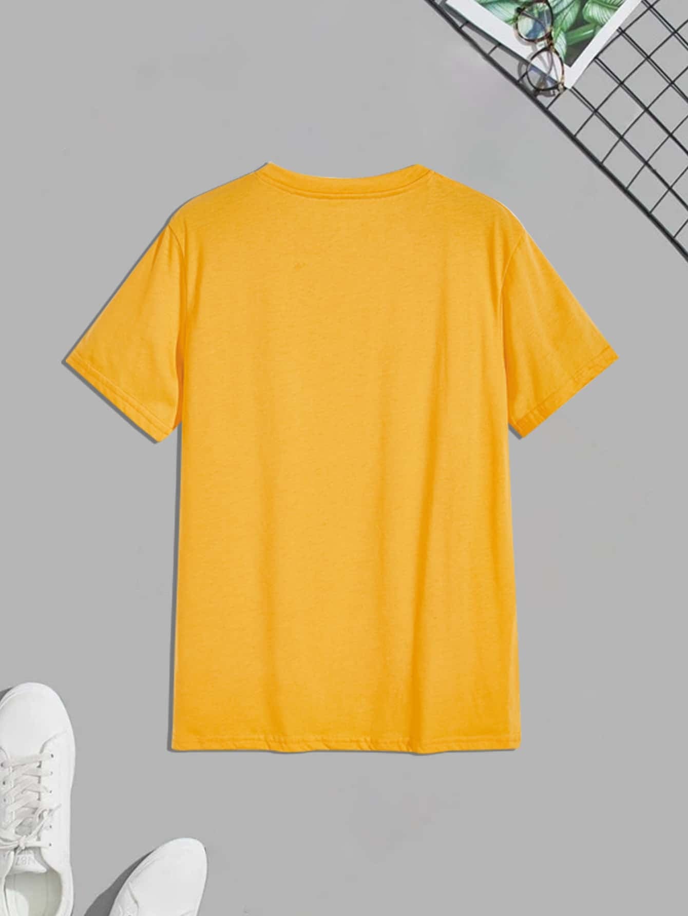 Manfinity Hypemode Men Cartoon Face Print Tee